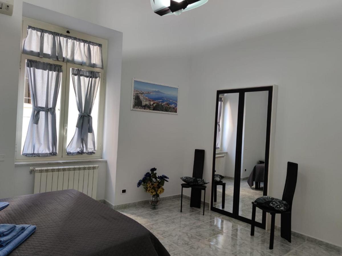 Gevynapule Apartment Napoli Bagian luar foto