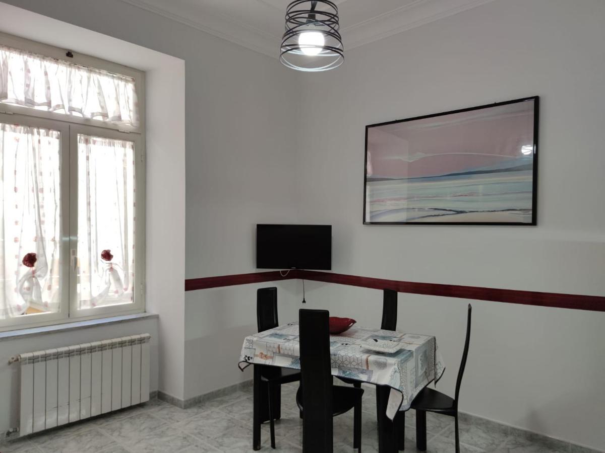 Gevynapule Apartment Napoli Bagian luar foto