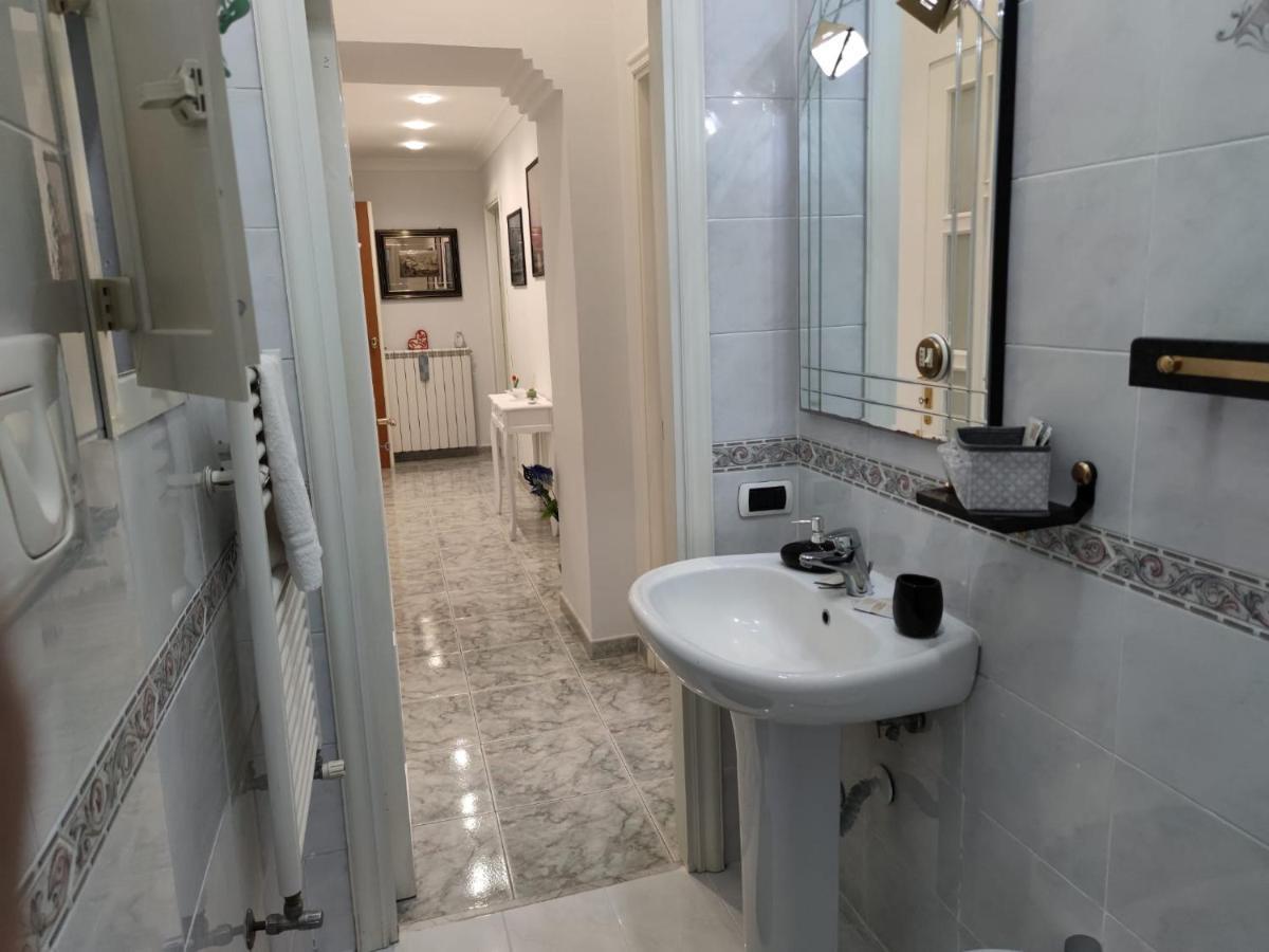 Gevynapule Apartment Napoli Bagian luar foto